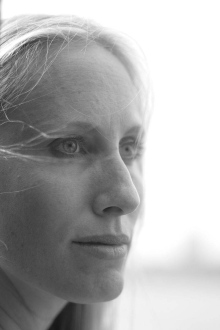 Singer Songwriter Elza